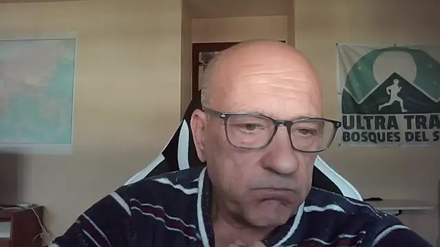 Snapshot of llopaco chatting on May 11, 2026, 2:45 pm llopaco online show from May 11, 2026, 2:45 pm