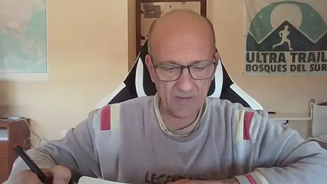Snapshot of llopaco chatting on April 18, 2026, 9:33 am llopaco online show from April 18, 2026, 9:33 am