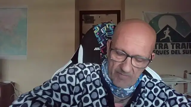 Snapshot of llopaco chatting on January 19, 2026, 2:43 pm llopaco online show from January 19, 2026, 2:43 pm