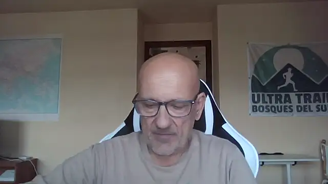 Snapshot of llopaco chatting on May 7, 2026, 11:57 am llopaco online show from May 7, 2026, 11:57 am