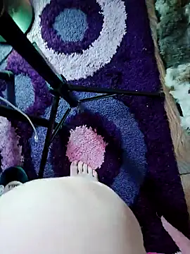 Loly2025 online show from January 11, 2026, 1:56 am