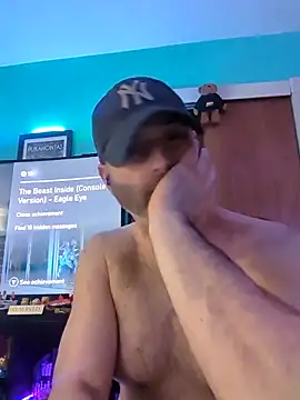 Novabear6996 online show from April 23, 2026, 1:02 pm