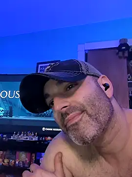 Snapshot of Novabear6996 chatting on May 22, 2026, 4:54 am Novabear6996 online show from May 22, 2026, 4:54 am