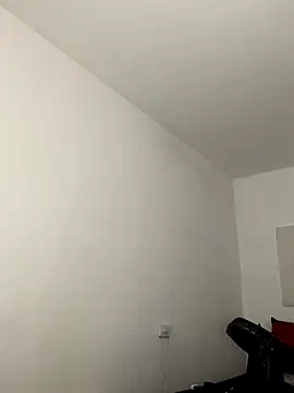 Dahiana Giil online show from September 9, 2025, 6:23 am