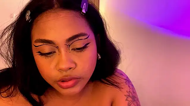 Snapshot of Dahiana_Giil chatting on May 6, 2026, 5:33 am Dahiana Giil online show from May 6, 2026, 5:33 am