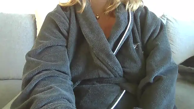 sizha6 online show from October 20, 2025, 12:06 pm