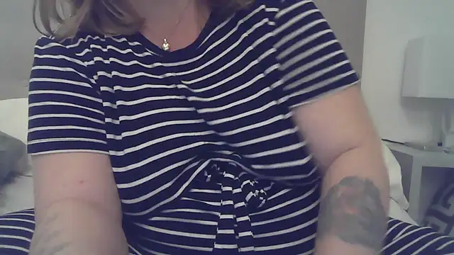 sizha6 online show from November 16, 2025, 8:08 am