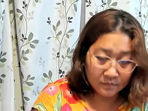 hotchubby88 online show from September 26, 2025, 6:20 am