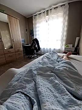 DerechteJunge online show from March 8, 2025, 7:38 am