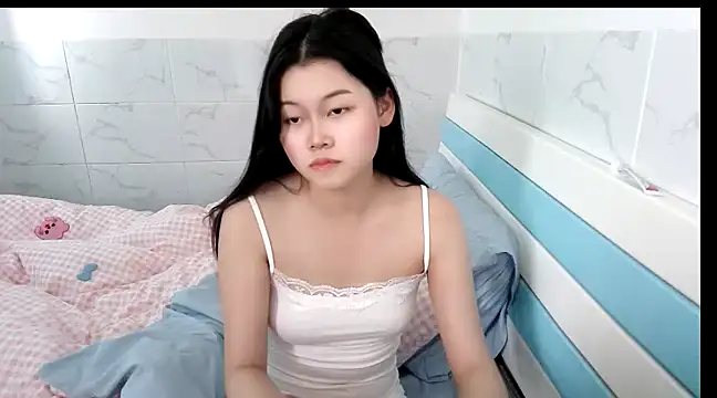 Snapshot of Miss_Leila520 chatting on February 18, 2025, 6:26 am Miss Leila520 online show from February 18, 2025, 6:26 am