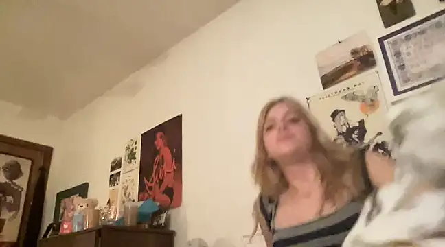 sinfulblonde1 online show from February 17, 2025, 4:20 am