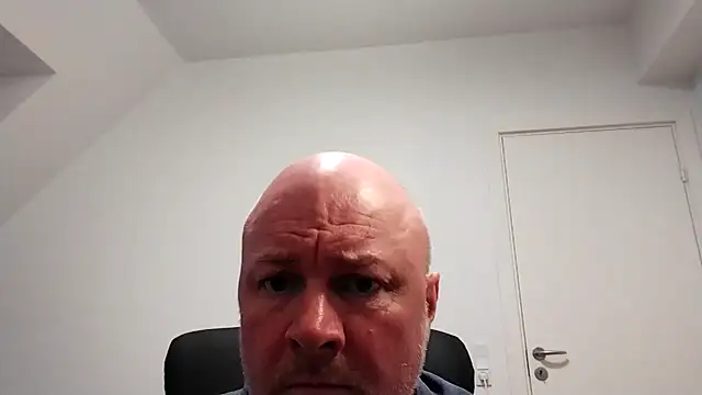 Lucifer29cm online show from March 3, 2025, 11:55 am