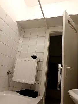 xXCR07xX online show from February 16, 2025, 9:38 pm