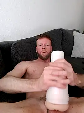 xXCR07xX online show from November 29, 2025, 8:36 am