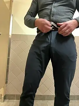 plaintreebull online show from February 11, 2026, 9:58 pm