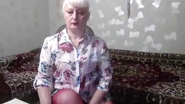 NikolinaBounty online show from December 3, 2025, 7:35 pm