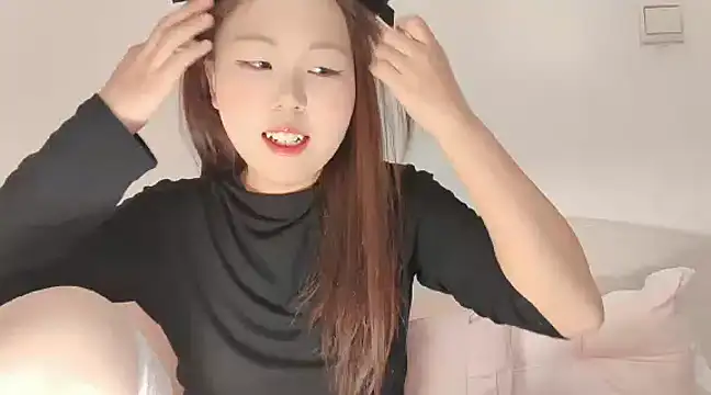 xiaoxiaoyu- online show from March 18, 2025, 9:56 am