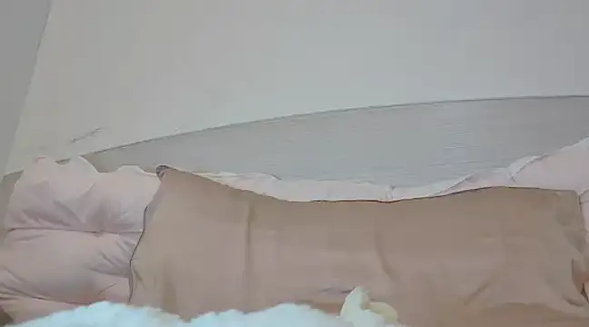 xiaoxiaoyu- online show from March 12, 2025, 9:13 pm