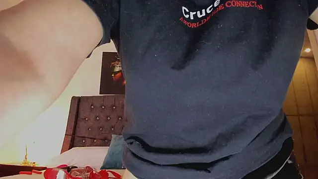 Skay Hot online show from January 17, 2026, 9:40 pm