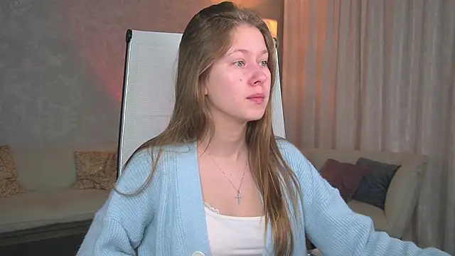 EveMundie online show from April 4, 2026, 6:20 am