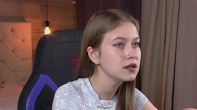 EveMundie online show from February 28, 2025, 3:48 pm