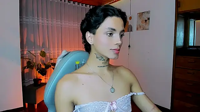 Snapshot of nilam_valker chatting on June 4, 2026, 11:42 pm nilam valker online show from June 4, 2026, 11:42 pm