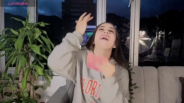 Ivanna West online show from September 25, 2025, 10:32 am