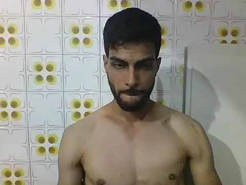 Gabrielteixeira120 online show from April 13, 2026, 8:13 pm