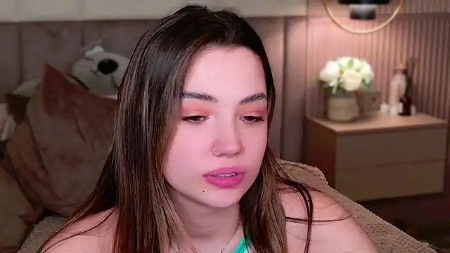 Alice Deleon online show from March 3, 2025, 1:07 am