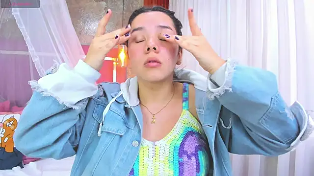 EmmaSulivan online show from September 19, 2025, 12:09 pm