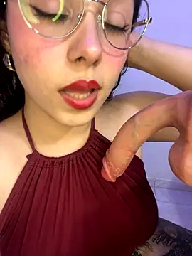 Emma Winslow online show from September 23, 2025, 6:53 am