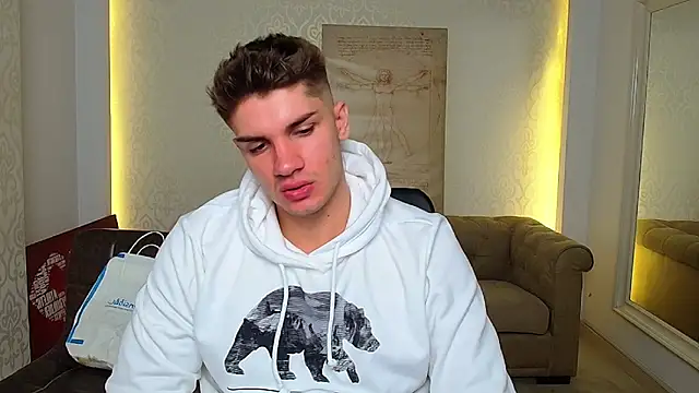 Snapshot of MaxKaiden chatting on October 4, 2025, 4:25 am MaxKaiden online show from October 4, 2025, 4:25 am