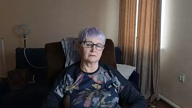 Snapshot of Sandra_Snowflake chatting on April 10, 2026, 4:08 am Sandra Snowflake online show from April 10, 2026, 4:08 am