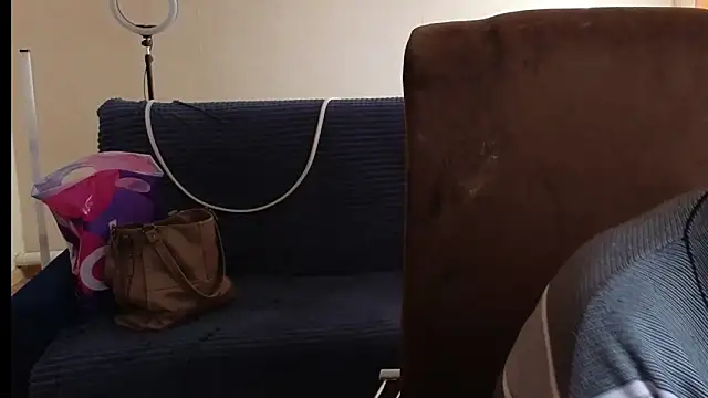 Snapshot of Sandra_Snowflake chatting on April 9, 2026, 12:22 pm Sandra Snowflake online show from April 9, 2026, 12:22 pm