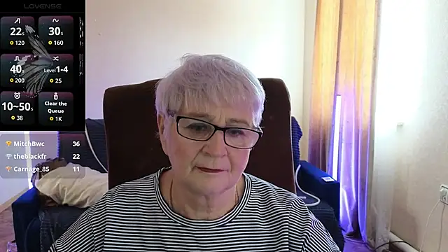 Snapshot of Sandra_Snowflake chatting on April 4, 2026, 8:10 am Sandra Snowflake online show from April 4, 2026, 8:10 am