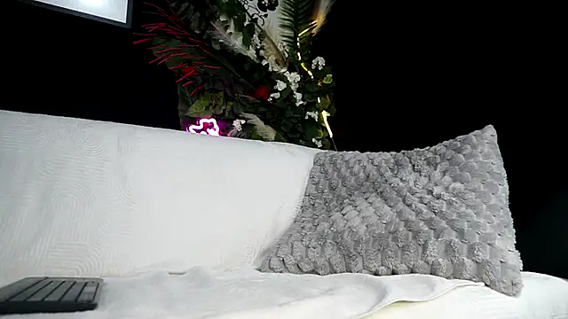 Snapshot of IngAdn chatting on September 18, 2025, 5:27 pm IngAdn online show from September 18, 2025, 5:27 pm