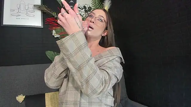 Snapshot of IngAdn chatting on March 2, 2025, 1:53 pm IngAdn online show from March 2, 2025, 1:53 pm