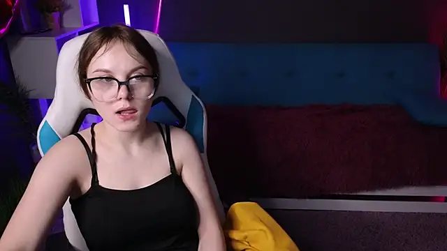 Dyna bae online show from March 2, 2025, 11:09 am