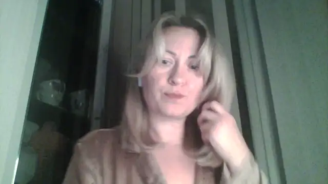 Snapshot of Mary888x chatting on February 27, 2025, 8:42 pm Mary888x online show from February 27, 2025, 8:42 pm