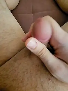 Snapshot of skiciyunis chatting on October 24, 2025, 11:20 am skiciyunis online show from October 24, 2025, 11:20 am