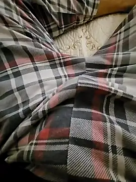 Snapshot of skiciyunis chatting on March 18, 2025, 1:23 pm skiciyunis online show from March 18, 2025, 1:23 pm