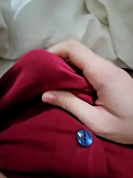 Snapshot of skiciyunis chatting on November 12, 2025, 8:45 pm skiciyunis online show from November 12, 2025, 8:45 pm