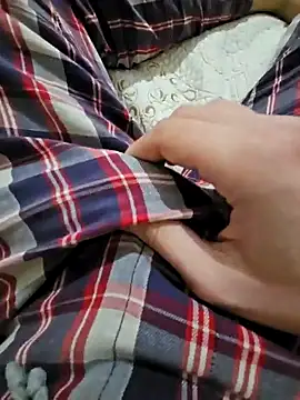 Snapshot of skiciyunis chatting on March 19, 2025, 6:44 pm skiciyunis online show from March 19, 2025, 6:44 pm