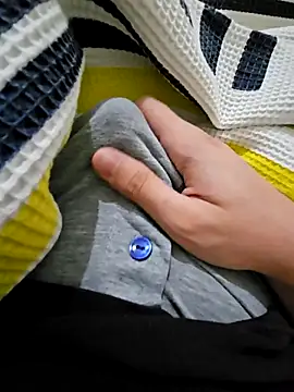 Snapshot of skiciyunis chatting on September 18, 2025, 7:06 pm skiciyunis online show from September 18, 2025, 7:06 pm