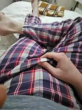 Snapshot of skiciyunis chatting on February 15, 2025, 7:28 pm skiciyunis online show from February 15, 2025, 7:28 pm