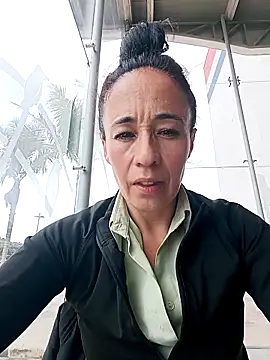 Coeur de luxure online show from February 8, 2026, 3:32 pm