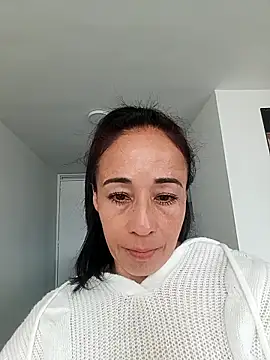 Snapshot of Coeur_de_luxure chatting on September 10, 2025, 3:33 pm Coeur de luxure online show from September 10, 2025, 3:33 pm