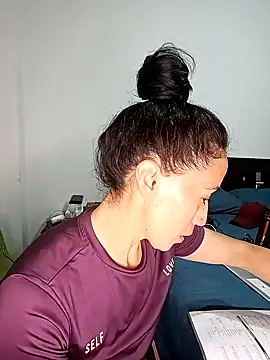 Snapshot of Coeur_de_luxure chatting on March 16, 2025, 4:34 pm Coeur de luxure online show from March 16, 2025, 4:34 pm