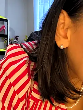 Mrsvictoriaaa online show from April 17, 2026, 7:49 pm