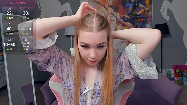 FloraBonde online show from November 7, 2025, 10:31 am